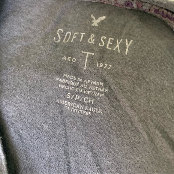 American Eagle Muscle Tank - Picture 3 of 4